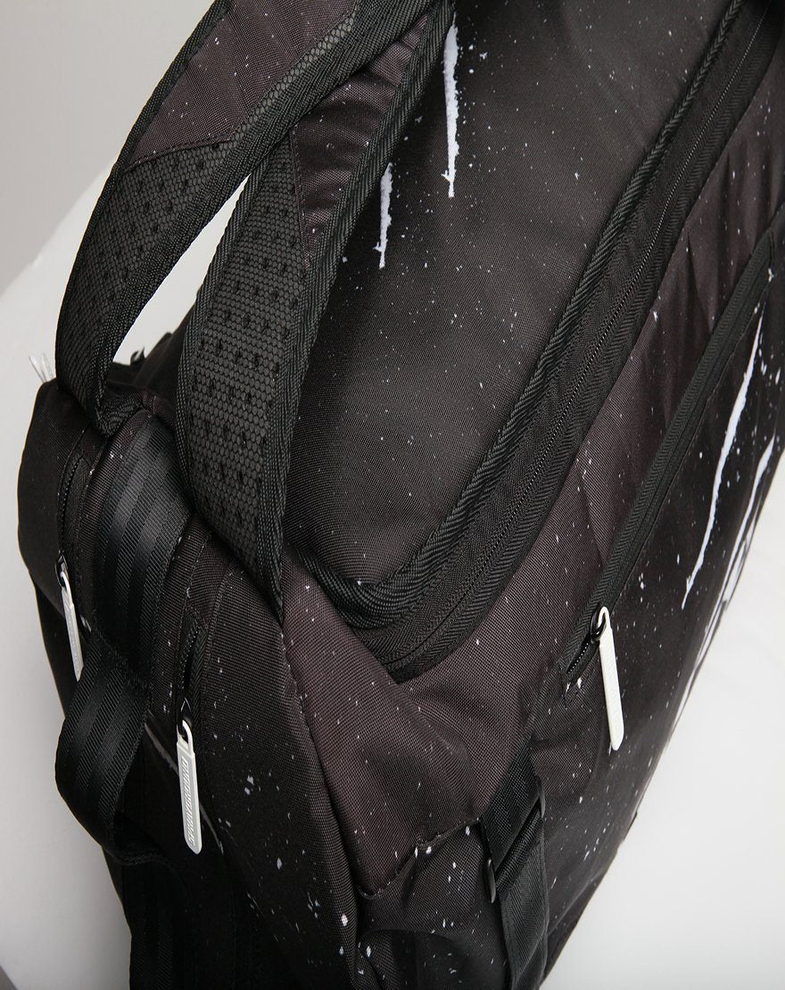 PARTY SHARK DUFFPACK