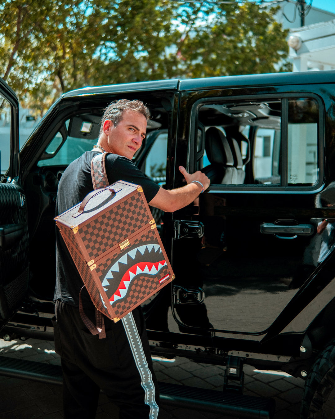 THE CHATURANGA SHARK 1900 BACKPACK