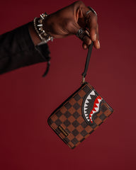 SAWTOOTH SHARKS IN PARIS WALLET